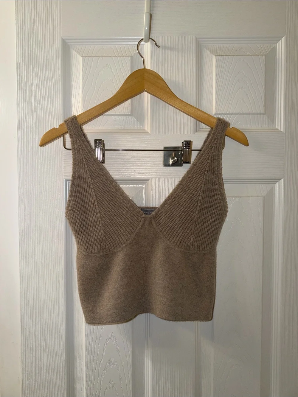 Neiman Marcus Recycled Cashmere V-Neck Sweater Tank Top - Picture 1 of 4